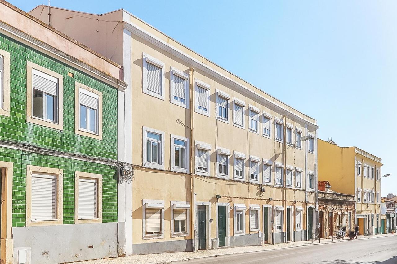 Vita Portucale ! Stylish Apartment Campo Ourique Lisboa Extérieur photo