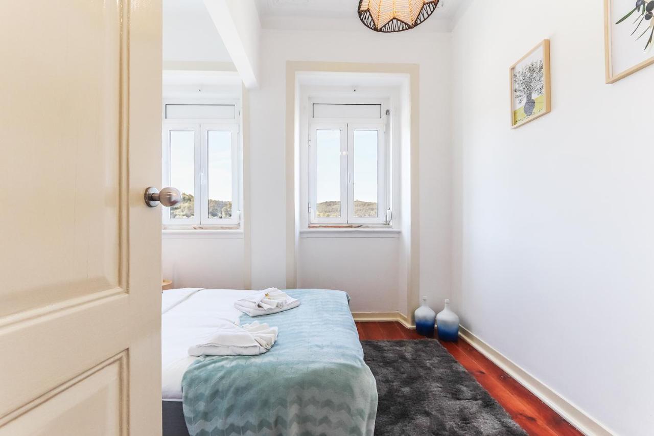 Vita Portucale ! Stylish Apartment Campo Ourique Lisboa Extérieur photo